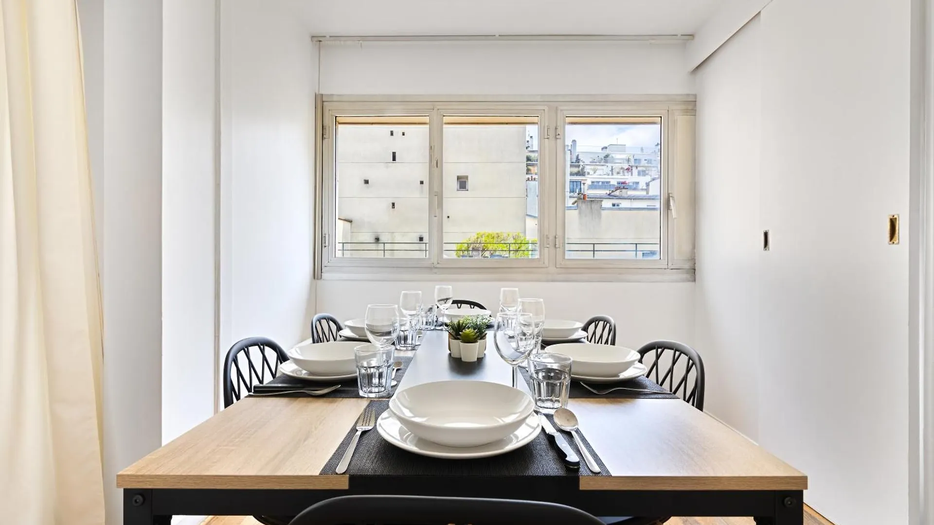 Appartement Quartier Tour Eiffel 4 파리 0*,  프랑스